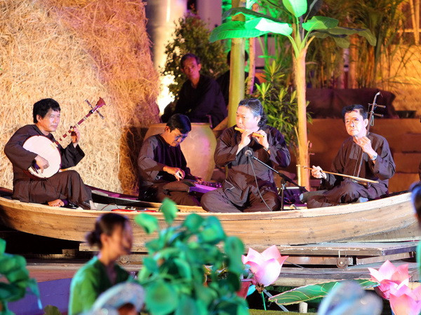 Đưa đờn ca tài tử vào du lịch: Nỗi lo "tầm thường hóa" di sản ảnh 1