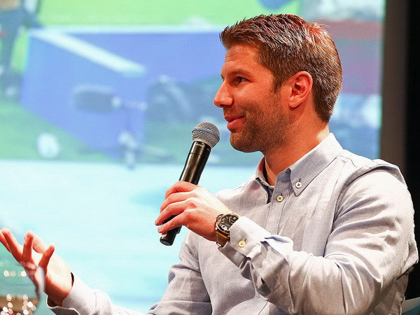 "Đại sứ bóng đá Đức" vinh danh Klinsmann, Hitzlsperger và Oezil ảnh 2