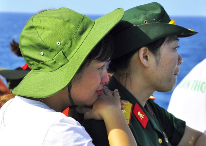 Hải trình 8 ngày vượt trùng khơi nối đất liền với biển đảo Trường Sa ảnh 2