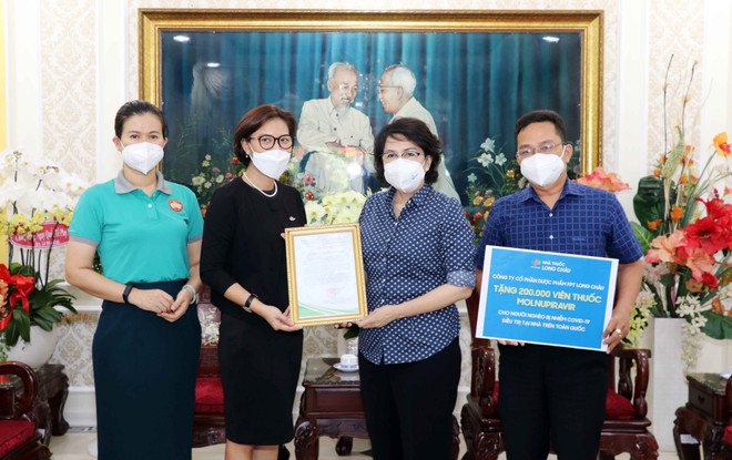 TP.HCM: Tiếp nhận ủng hộ tặng thuốc COVID-19 cho người nghèo ảnh 1