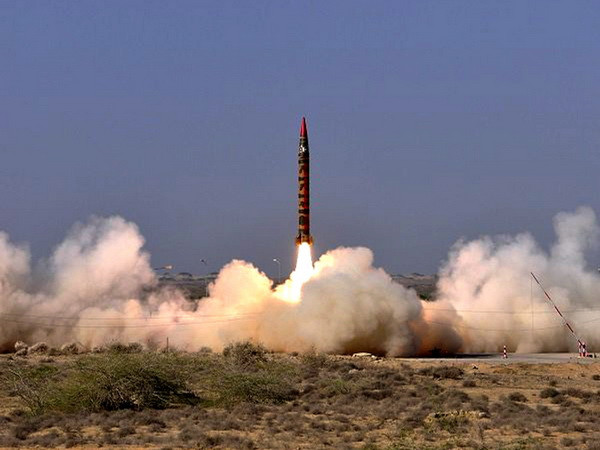 Các nước có vũ khí hạt nhân vẫn tiếp tục nâng cấp đầu đạn ảnh 1