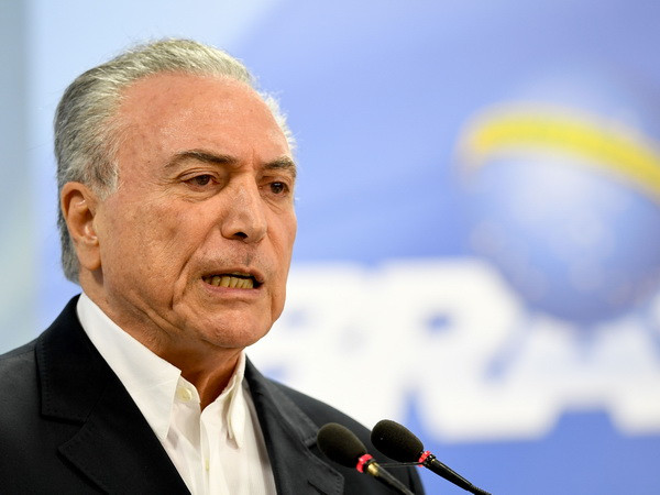 Tổng thống Brazil tạm thoát nguy cơ tan vỡ liên minh cầm quyền ảnh 1