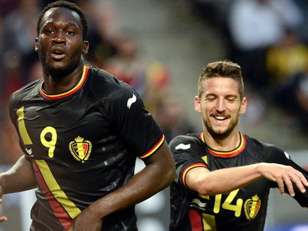 Pha bỏ lỡ cơ hội không tưởng gợi nhớ tới Fernando Torres ảnh 1