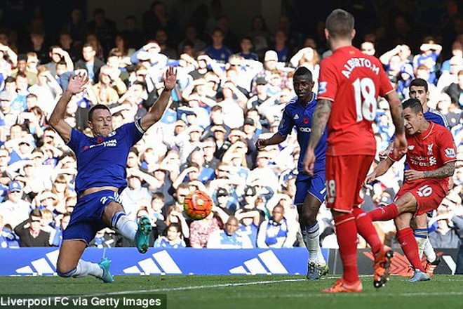 Coutinho lập siêu phẩm khi Mourinho đang bước xuống đường hầm ảnh 1