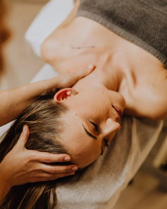 5 quy tắc cần biết khi chăm sóc da bằng liệu pháp massage Guasha ảnh 2