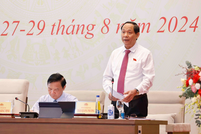 Phó Chủ tịch Quốc hội Trần Quang Phương điều hành phiên họp. (Ảnh: Doãn Tấn/ TTXVN) TTXVN_2808QHchuyentrach2.jpg