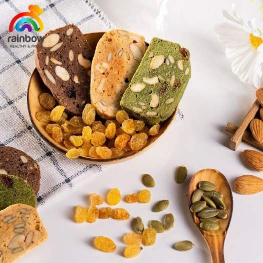 Bánh quy kiểu Italy - Biscotti Healthy Rainbow(Ảnh: CTV/Vietnam+) Doanh nhân Việt Nam: Những thuyền trưởng vững tay chèo trước sóng cả ảnh 4