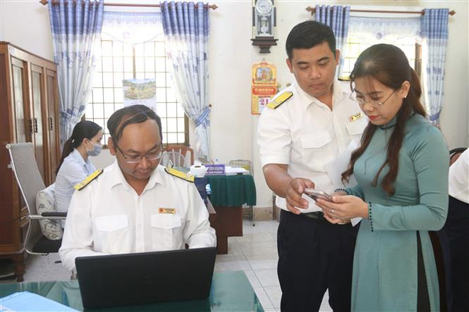 Thu ngân sách từ thuế trong 8 tháng đạt hơn 70% so với dự toán ảnh 1