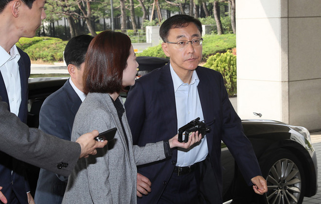 Tổng thống Hàn Quốc chấp nhận để trưởng cơ quan công tố từ chức ảnh 1