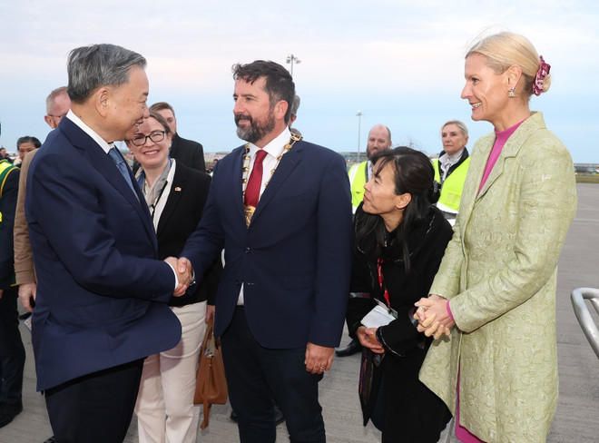 ttxvn_tong bi thu chu tich nuoc to lam ket thuc tham Ireland (4).jpg