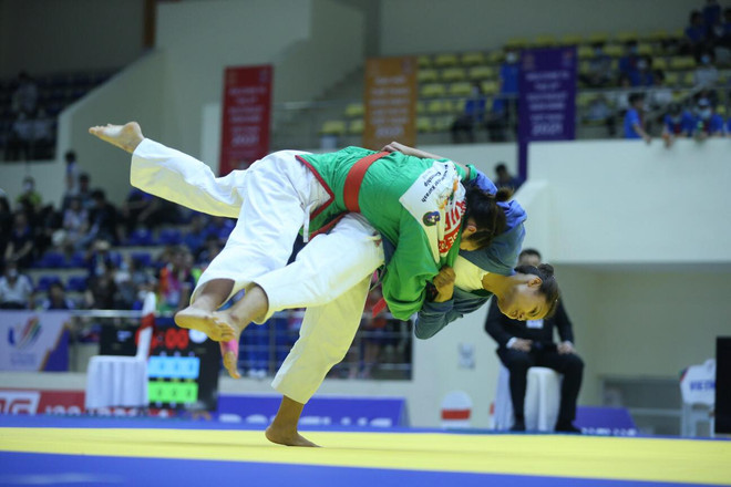 SEA Games 31: Tô Thị Trang giành huy chương Vàng đầu tiên cho Việt Nam ảnh 1