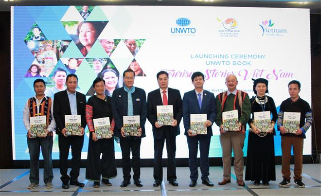 Diễn đàn Du lịch ASEAN: Công bố sách 'Câu chuyện Du lịch Việt Nam' ảnh 1