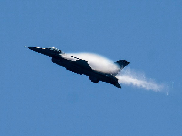 Mỹ muốn bán máy bay chiến đấu F-18 và F-16 cho Ấn Độ ảnh 1