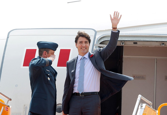 [Photo] Thủ tướng Canada Justin Trudeau tới Đà Nẵng dự APEC ảnh 1