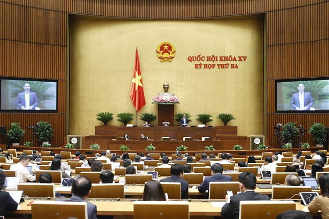 Quốc hội nghe báo cáo và thảo luận về các dự án đường bộ cao tốc ảnh 1