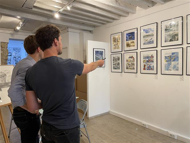 Ra mắt cuốn truyện tranh đầu tay của họa sỹ trẻ Việt Nam tại Pháp ảnh 2