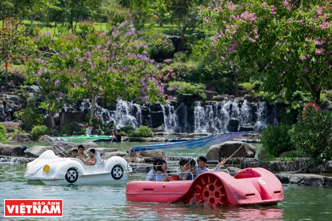 Khám phá cõi tiên “Biển trên rừng” tại khu du lịch Suối Mơ ảnh 13
