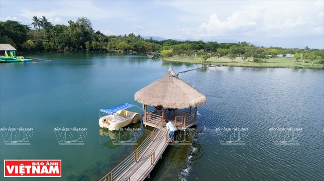 Khám phá cõi tiên “Biển trên rừng” tại khu du lịch Suối Mơ ảnh 3