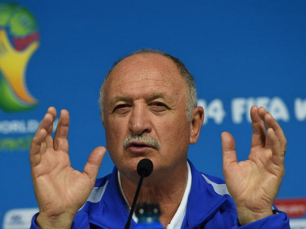 HLV Scolari của Brazil nhận "hung tin"trước thềm khai mạc World Cup ảnh 1