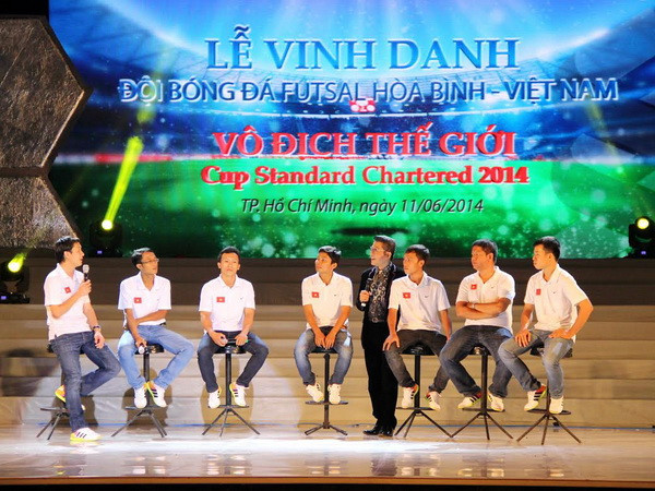 Đội Hòa Bình vô địch thế giới cúp Standard Chartered 2014 ảnh 1