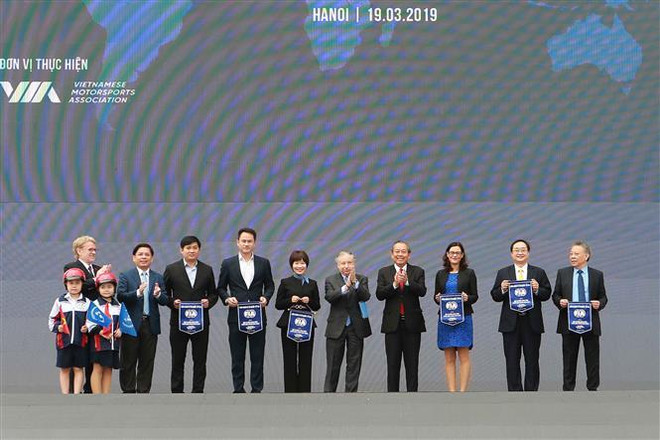 Phát động “Chiến dịch an toàn giao thông #3500 sinh mạng" ảnh 2