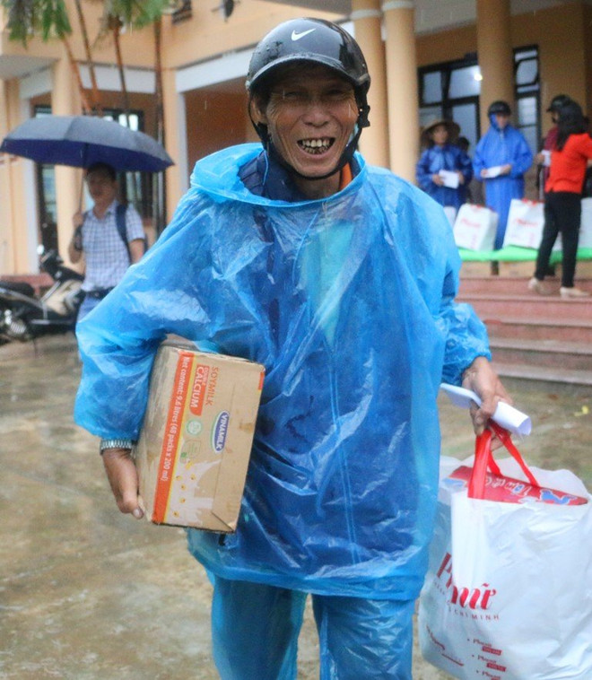 Người lao động Vinamilk ủng hộ 4 tỷ đồng hỗ trợ người dân vùng lũ ảnh 3