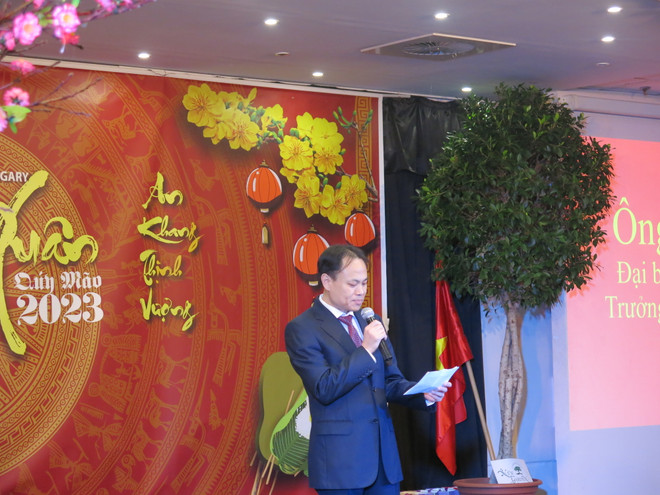 Chương trình "Mừng Xuân Quý Mão" của bà con Việt Nam tại Hungary ảnh 5