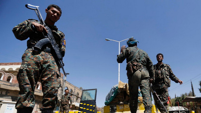 Bộ Ngoại giao Saudi Arabia sơ tán nhân viên sứ quán tại Yemen ảnh 1