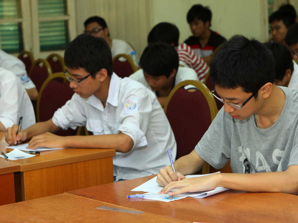 Nhiều thay đổi trong tuyển sinh vào trường THPT chuyên ảnh 1