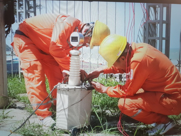 Huyện đảo Cô Tô đảm bảo cung cấp điện cho kỳ thi THPT Quốc gia ảnh 1