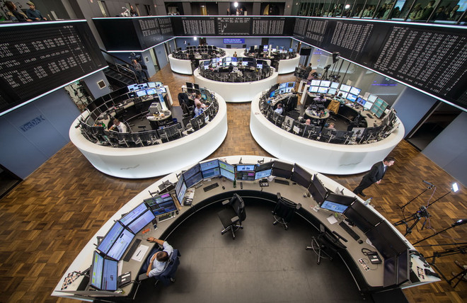 Thị trường chứng khoán thế giới đang tiến dần đến thời kỳ khó khăn? ảnh 1