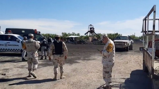 Mexico chạy đua giải cứu nhiều thợ mỏ mắc kẹt dưới mỏ than ảnh 1