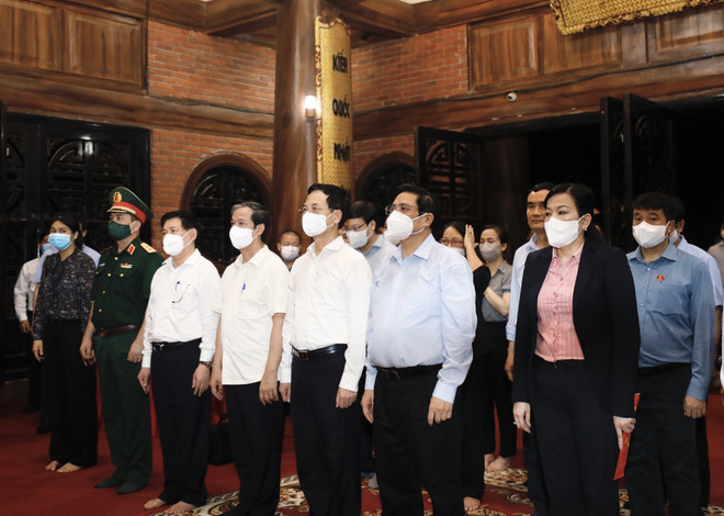 Thủ tướng Phạm Minh Chính kiểm tra tình hình sản xuất tại Thái Nguyên ảnh 1