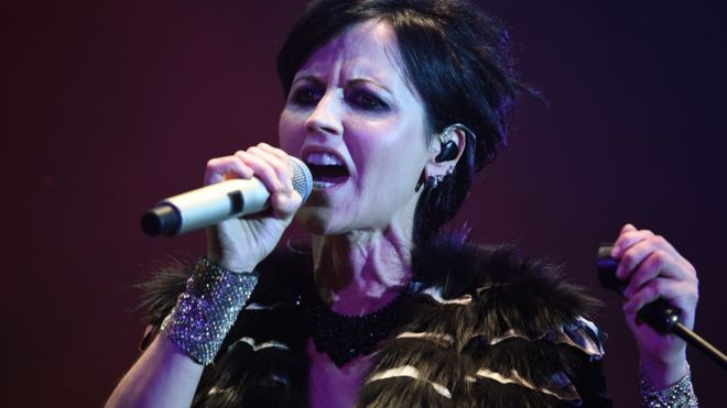 Giọng ca chính của The Cranberries đột ngột qua đời ở tuổi 46 ảnh 1