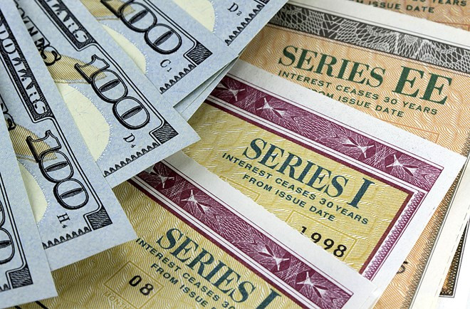 Trung Quốc mua thêm nhiều trái phiếu chính phủ của Mỹ ảnh 1