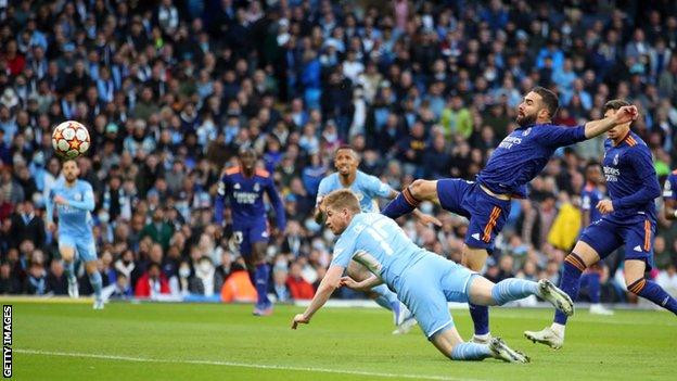 Manchester City đánh bại Real Madrid trong trận cầu có 7 bàn thắng ảnh 1