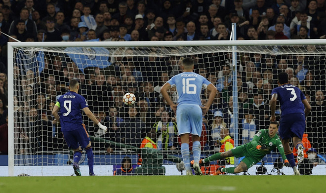 Manchester City đánh bại Real Madrid trong trận cầu có 7 bàn thắng ảnh 2