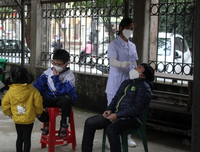 Thanh Hóa: Chỉ chuyển sang học trực tuyến khi một lớp có hơn 10 F0 ảnh 1