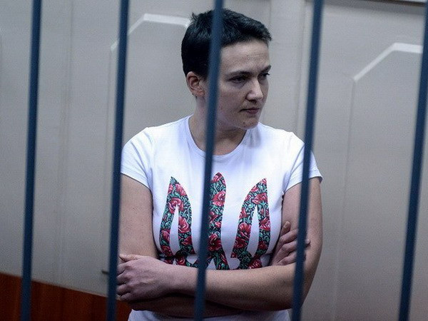 Nữ phi công Ukraine đã ăn trở lại sau hơn 80 ngày tuyệt thực ảnh 1