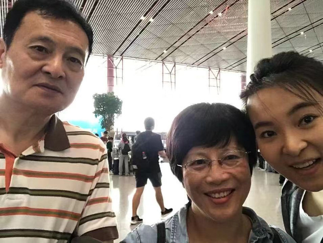 Câu chuyện cảm động của những nhân viên y tế nơi tâm dịch ảnh 2