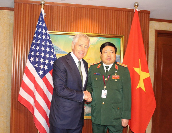 Nhiều nước muốn thúc đẩy quan hệ quốc phòng với Việt Nam ảnh 1