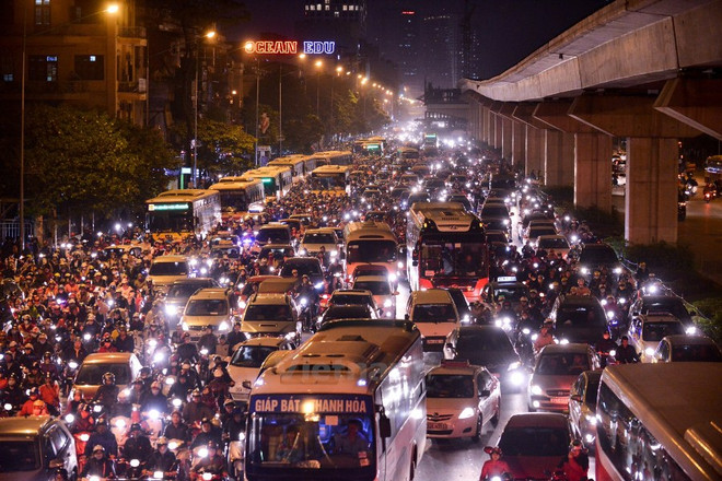 “Cứ làm tốt vận tải công cộng, người dân sẽ tự ý thức từ bỏ xe máy” ảnh 2