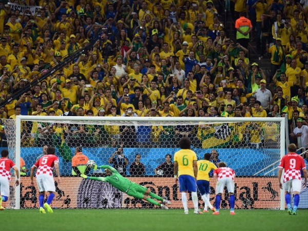 [Video] Neymar sút quyết đoán tạo nên bước ngoặt cho Brazil ảnh 1