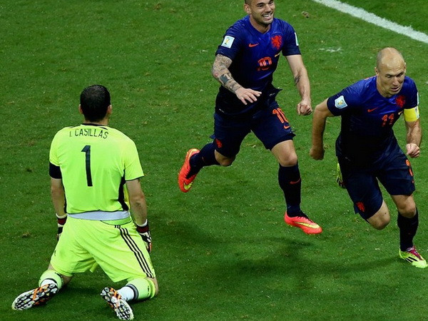 Tây Ban Nha-Hà Lan 1-5: Cú sốc cho nhà đương kim vô địch ảnh 1