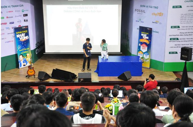 ''Đánh thức khát vọng'' - Sân chơi rèn luyện kỹ năng mềm cho giới trẻ ảnh 2