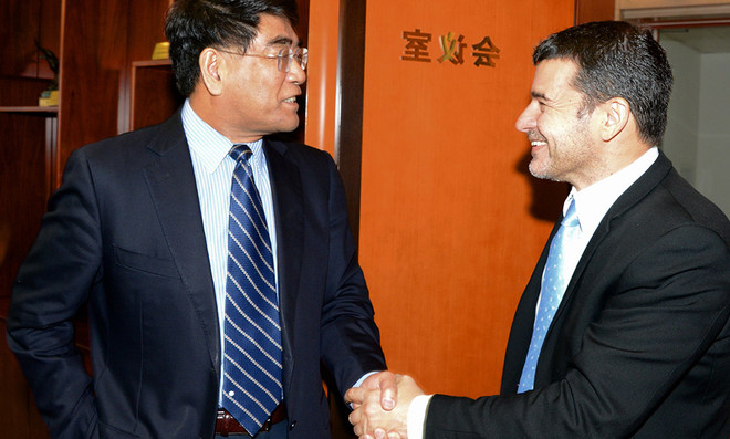 Argentina và Trung Quốc tăng cường hợp tác khai thác dầu khí ảnh 1