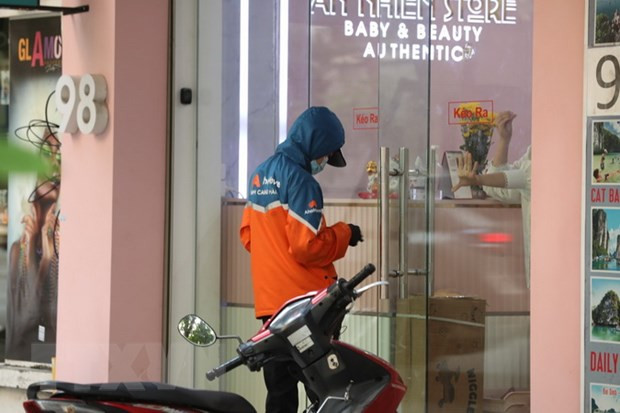 Hà Nội cấp phép cho ‘shipper’ giao hàng, vận tải luồng xanh ra sao? ảnh 1