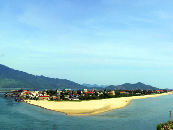 Một thanh niên chết đuối sau khi cứu hai người bị đuối nước ảnh 1