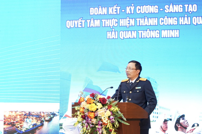 Hải quan thu ngân sách đạt 370.000 tỷ đồng trong năm 2021 ảnh 1