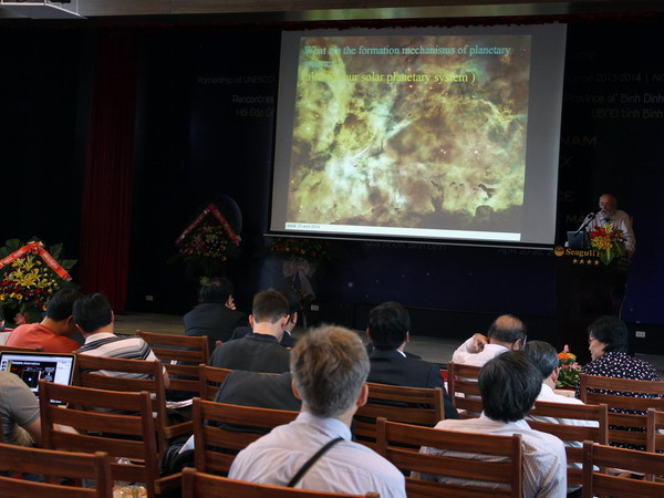 70 nhà khoa học quốc tế họp bàn về hành tinh ngoài Trái đất ảnh 2